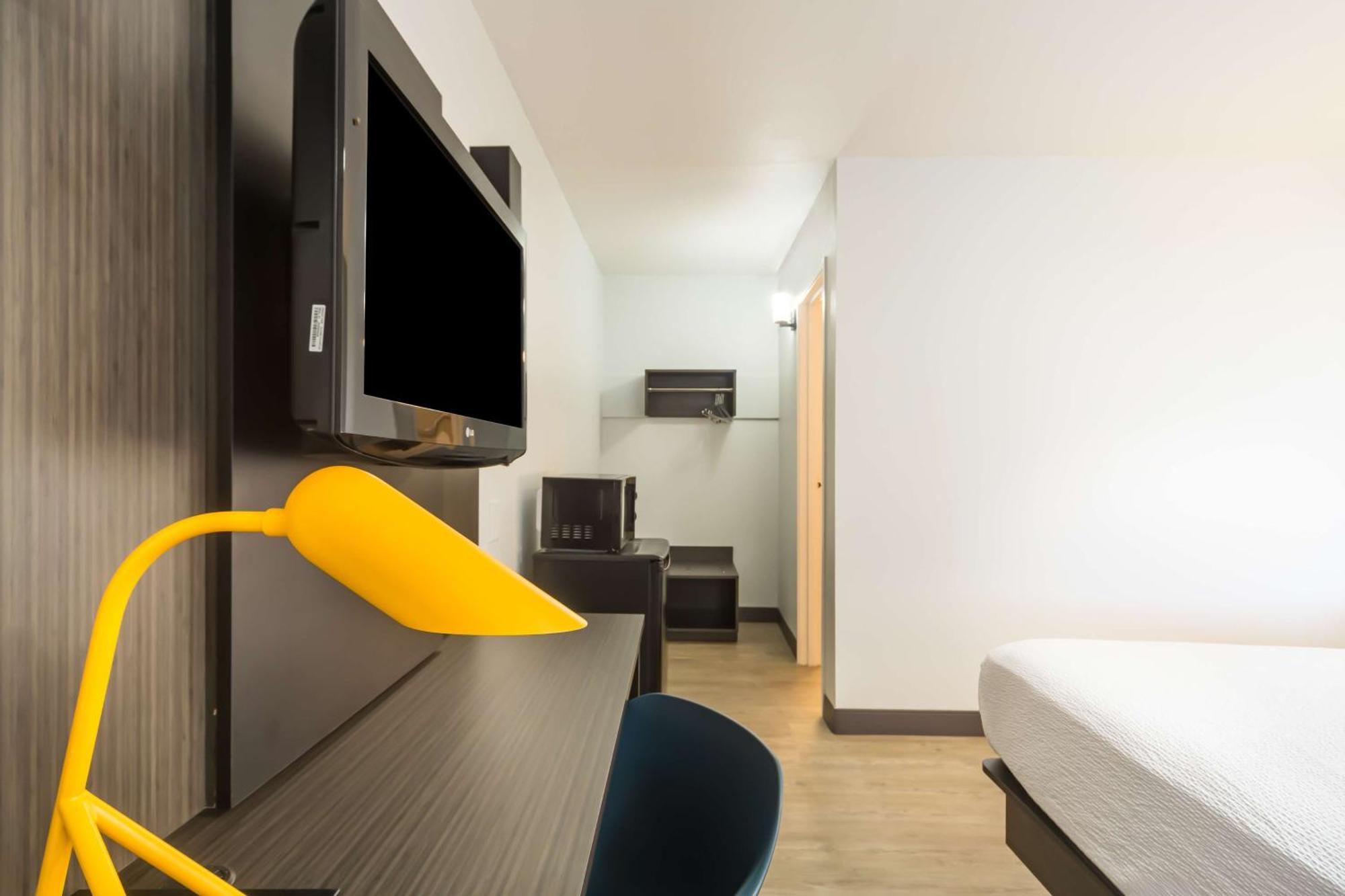 Motel 6-Del Rio, Tx Екстер'єр фото