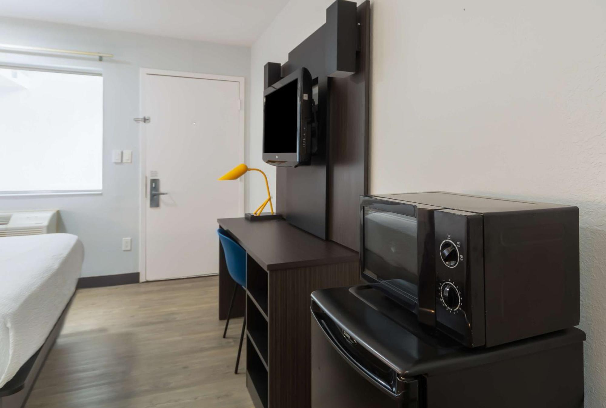 Motel 6-Del Rio, Tx Екстер'єр фото